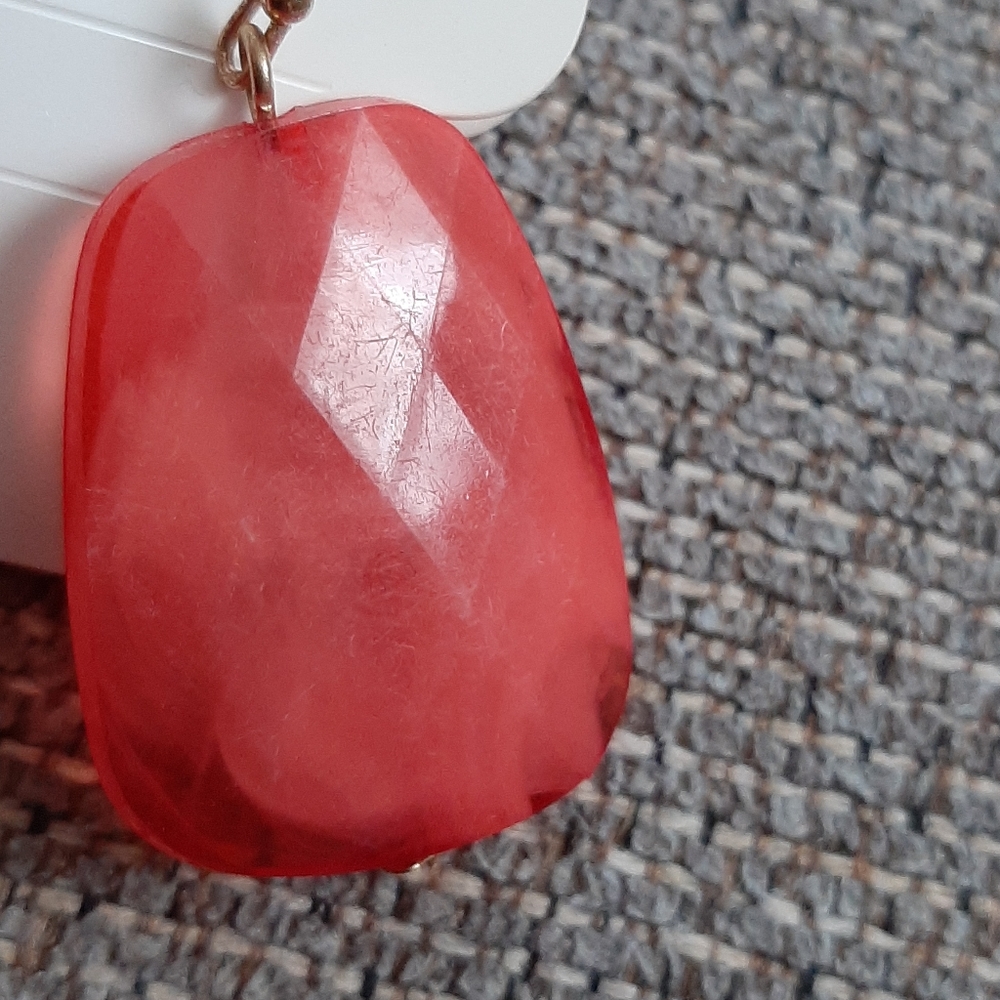 NWT Coral Pink Acrylic Pierced Earrings, Hook Back - Picture 6 of 7